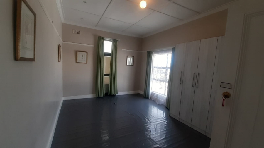 To Let 3 Bedroom Property for Rent in Mossel Bay Central Western Cape